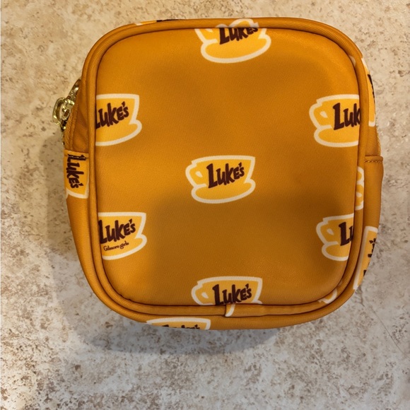 Stoney Clover x Gilmore Girls Mini - Picture 2 of 5